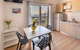 Vidos Apartments